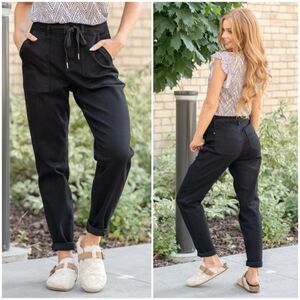 Judy Blue High Waist Double Roll Cuff Jogger Jean in Jet Black Size 7/28